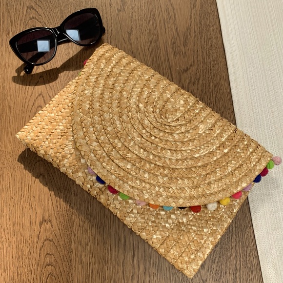 Shiraleah Handbags - Shiraleah straw envelope clutch bag with Pom pom